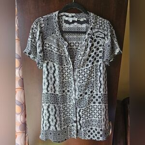 Rose + Olivia Black and White Patterned Sheer Women's Top Size 1X
